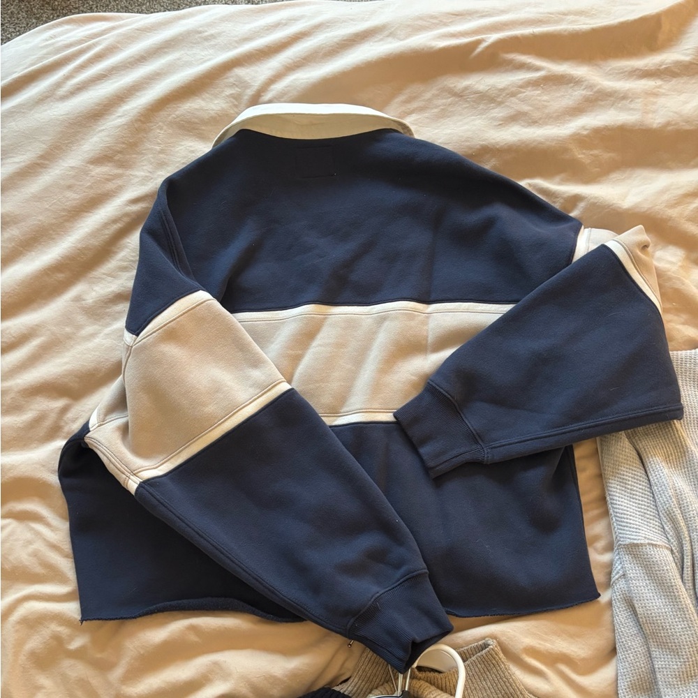 Abercrombie Essential Collared Rugby Polo Crew - Picture 5 of 5